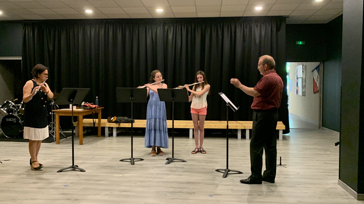 La classe orchestre aux « journées de la flûte » Etablissement